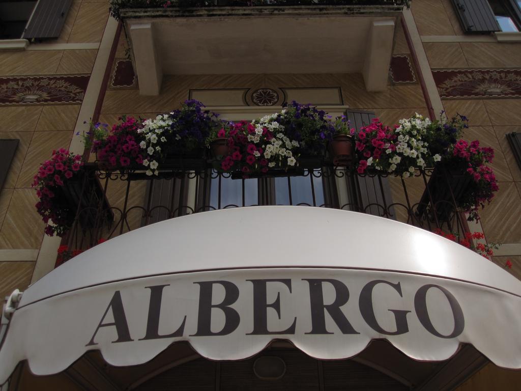 Hotel Aurora Vallarsa Ngoại thất bức ảnh