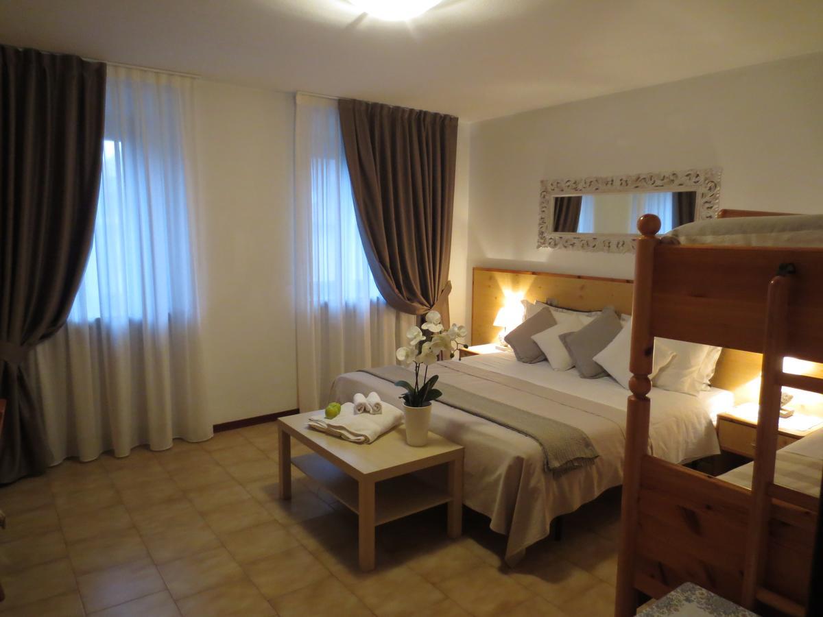 Hotel Aurora Vallarsa Ngoại thất bức ảnh