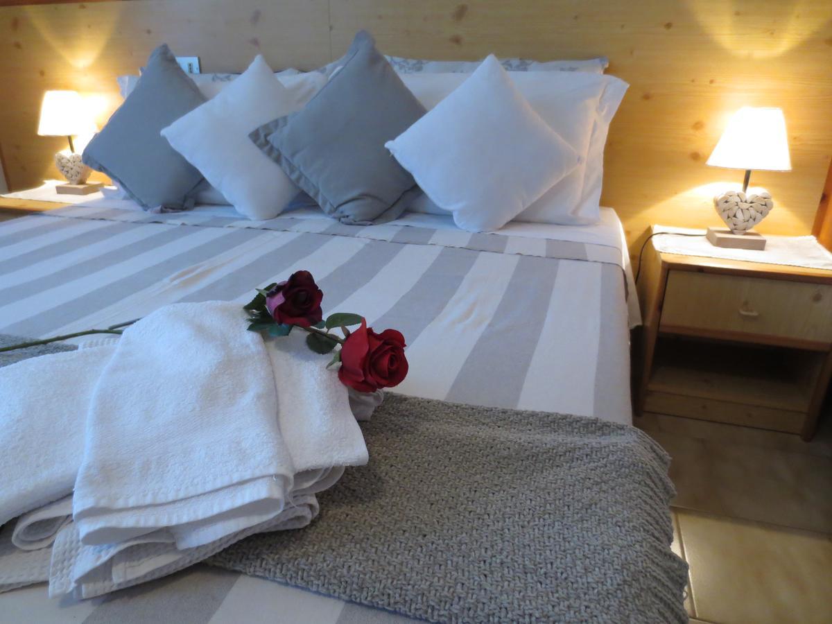 Hotel Aurora Vallarsa Ngoại thất bức ảnh